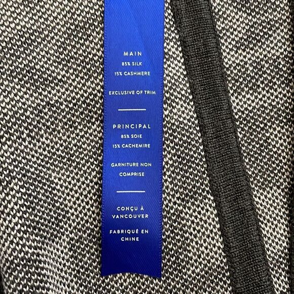 Kit and Ace Solstice Poncho One Size - Picture 10 of 11